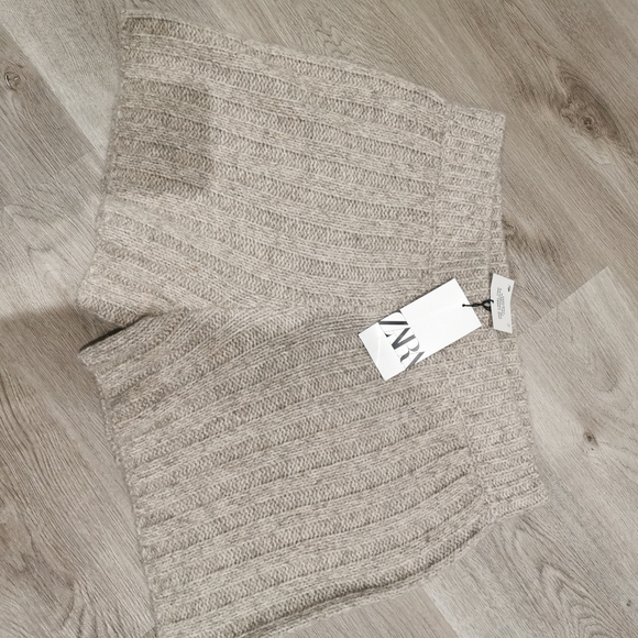 New Zara wool blend high waisted ribbed shorts - Picture 4 of 6